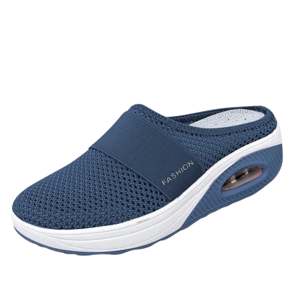 Slip-on-skor med luftkudde -Mörkblå/EU35/US4/UK2Mörkblå/EU36/US5/UK3Mörkblå/EU37/US6/UK4Mörkblå/EU38/US7/UK5Mörkblå/EU39/US8/UK6Mörkblå/EU40/US9/UK7Mörkblå/EU41/US10/UK8Mörkblå/EU42/US11/UK9Mörkblå/EU43/US12/UK10 - Ozerty