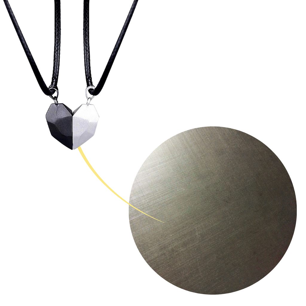 Ett par magnetiska halsband - Ozerty