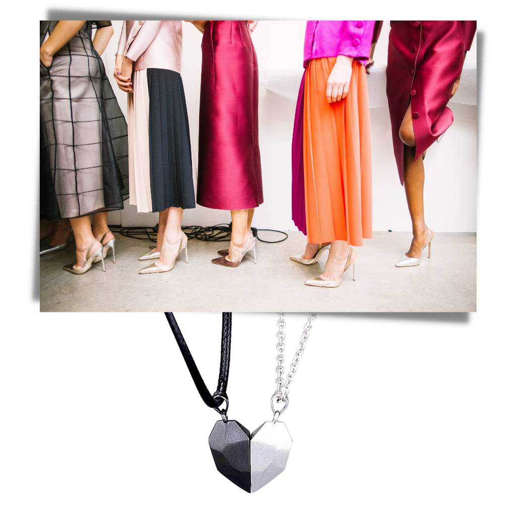 Ett par magnetiska halsband - Ozerty