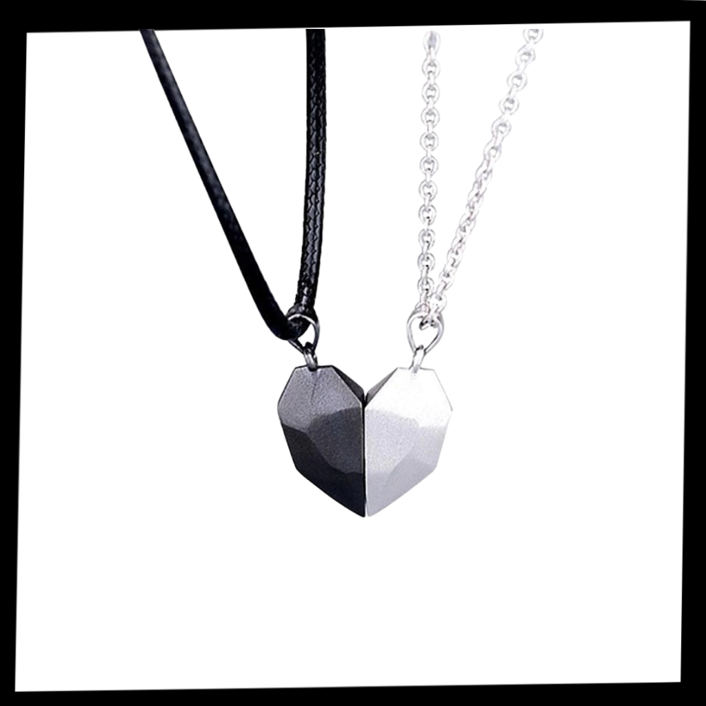 Ett par magnetiska halsband - Ozerty